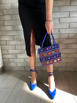 Bolso nuevo étnico con espejos y cierre.