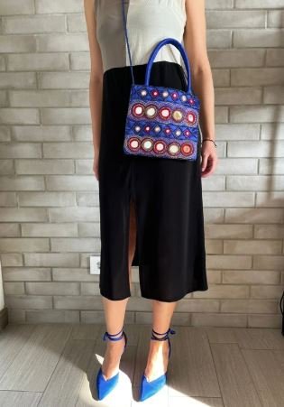 Bolso nuevo étnico con espejos y cierre.