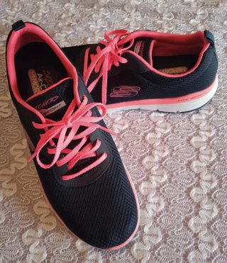 Skechers Mujer Talla 40
