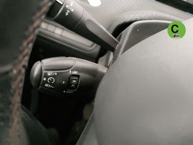 Peugeot 2008 BlueHDi 100 S&S Allure 73 kW (100 CV)
