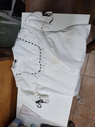 Ropa campesina canaria blanca y negra