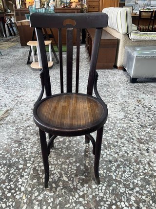 SILLA CLÁSICA DE MADERA