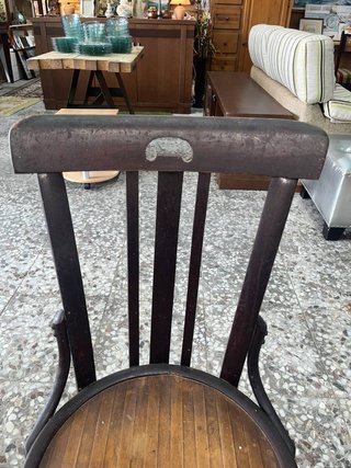 SILLA CLÁSICA DE MADERA