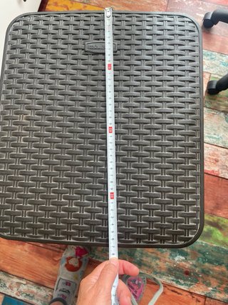 Cajonera estrecha marrón