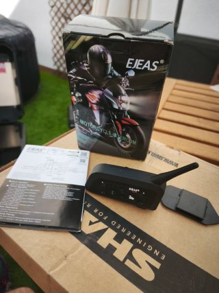 Casco Scorpion Exo 1400 Carbon Air con manoslibres