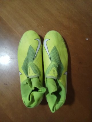 Botas de fútbol Nike Phantom GHOST