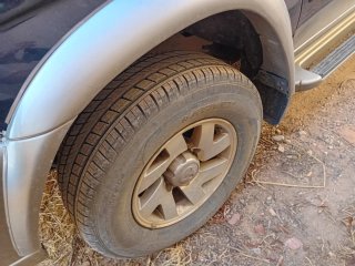 Mitsubishi Montero 2001