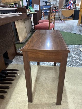 ÓRGANO YAMAHA CON TABURETE