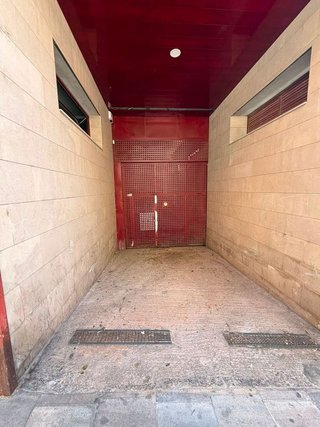 Garaje en venta en El Raval - Safaretjos en Santa Coloma de Gramanet