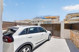 Casa adosada en venta en La Siesta - El Salado - Torreta en Torrevieja