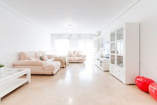 Piso en venta en Carretera Mojonera – Cortijos de Marín en Roquetas de Mar
