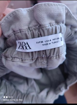 Pantalones beige de cintura alta