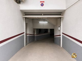 Garaje en venta en El Calderi - Estació del Nord - Estació de França en Mollet del Vallès