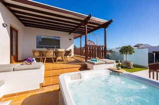 Casa adosada en venta en Playa Blanca en Yaiza
