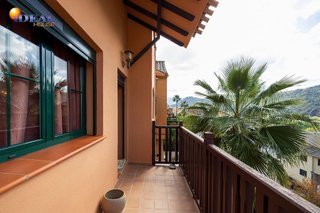 Casa adosada en venta en Crta. De la Sierra en Granada