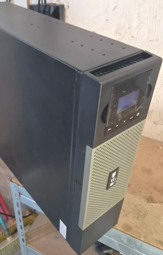 Eaton 5PX 3000i RT3U UPS