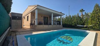 Chalet en venta en Urbanizaciones en Llíria