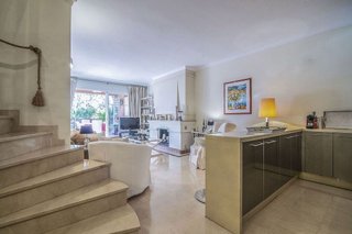 Dúplex en venta en Nueva Andalucía en Marbella