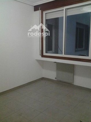 Piso en venta en Ribadavia