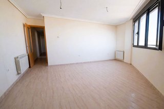 Piso en venta en PAU 2-600 en Puertollano