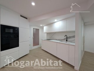 Piso en venta en Centro en Alicante