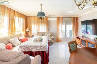 Chalet en venta en Urbanizaciones en Alhendín