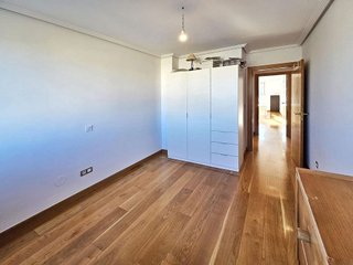 Piso en alquiler en Valdenoja - La Pereda en Santander