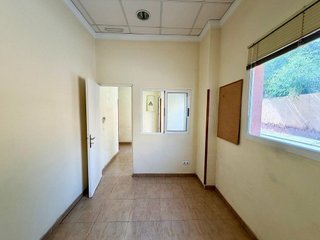Local comercial en venta en San Luis en Almería