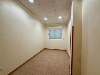 Local comercial en venta en San Luis en Almería