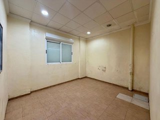 Local comercial en venta en San Luis en Almería