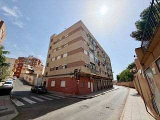 Local comercial en venta en San Luis en Almería