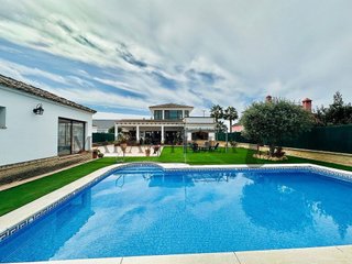 Chalet en venta en Lepe ciudad en Lepe