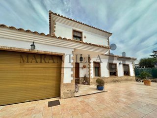 Chalet en venta en Lepe ciudad en Lepe