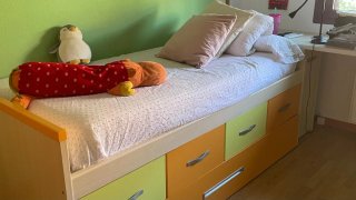 Dormitorio juvenil con cajones