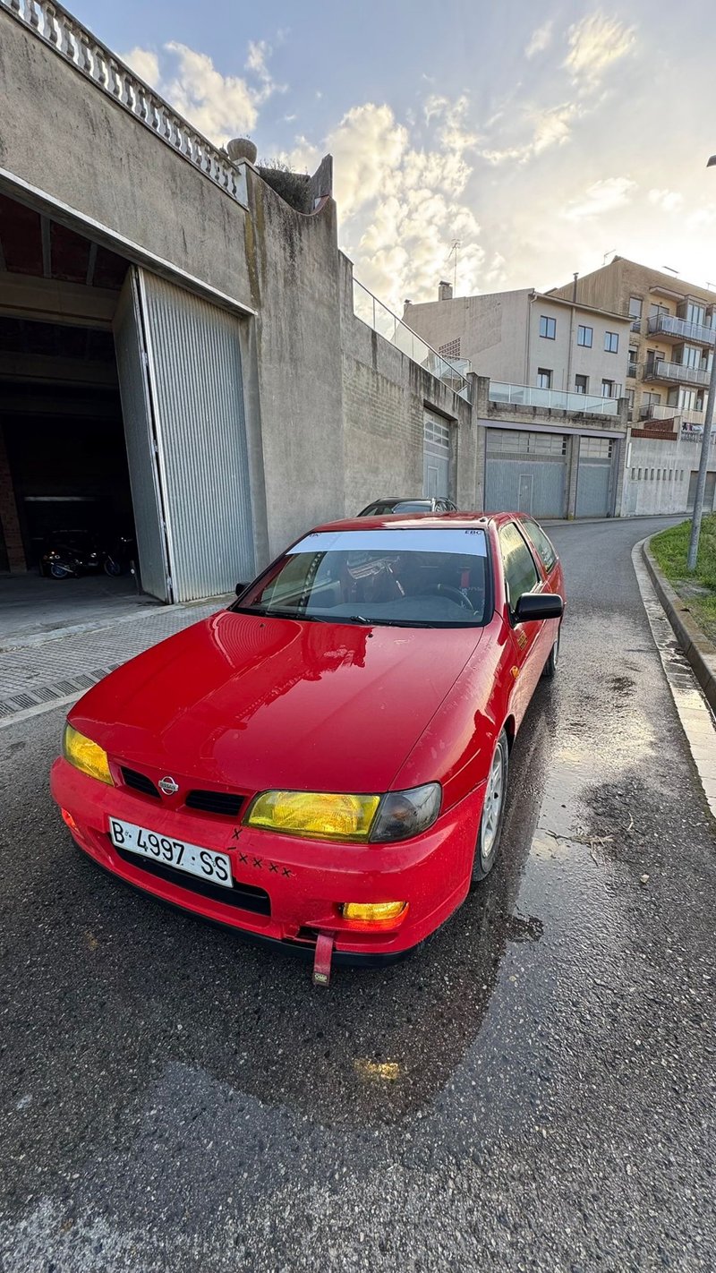 Nissan Almera gti sr20de - foto 1