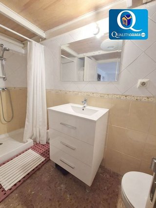 Local comercial en venta en Carolinas Bajas en Alicante