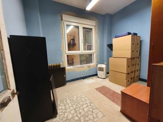 Local comercial en venta en Numancia - San Fernando en Santander