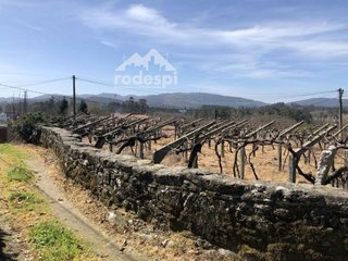 Terreno en venta en Ponteareas