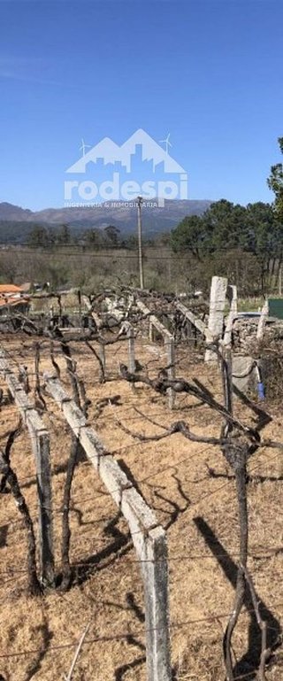 Terreno en venta en Ponteareas