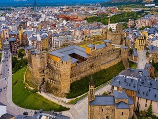 Piso en venta en Flores de Sil - La Placa en Ponferrada