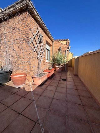 Casa adosada en venta en Las Cruces en Villena