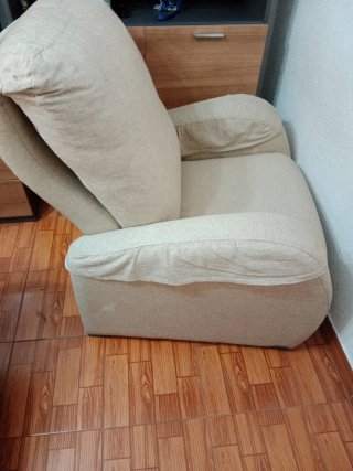 Sillón reclinable beige tela