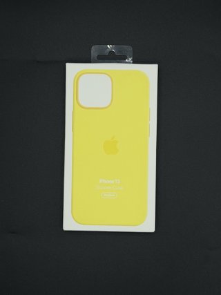 Funda iPhone 13 Silicona Nueva 11