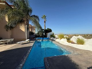Chalet en venta en San Miguel de Salinas