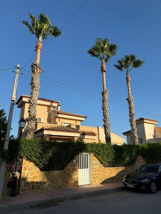 Chalet en venta en San Miguel de Salinas