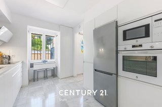 Casa adosada en venta en La Carolina-Guadalpín en Marbella