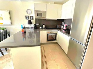 Piso en venta en Los Naranjos en Marbella