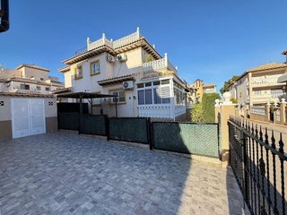 Casa adosada en venta en Campos de Golf - Villa Martin - Los Dolses en Orihuela