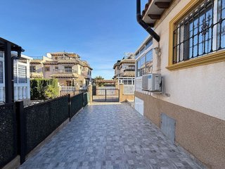 Casa adosada en venta en Campos de Golf - Villa Martin - Los Dolses en Orihuela
