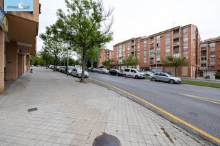 Local comercial en venta en Polígono Cartuja – La Paz en Granada